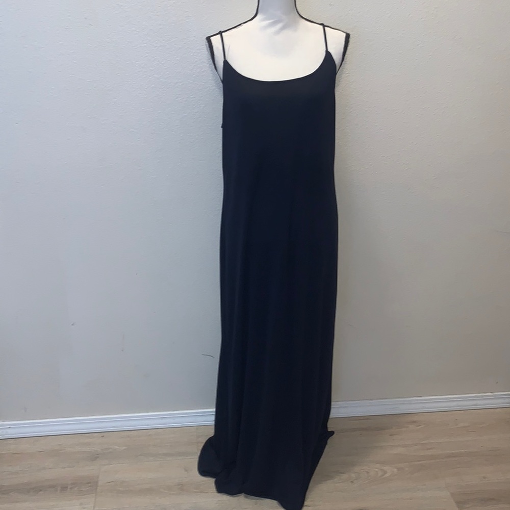 Woman’s vintage 16 dark navy blue evening dress